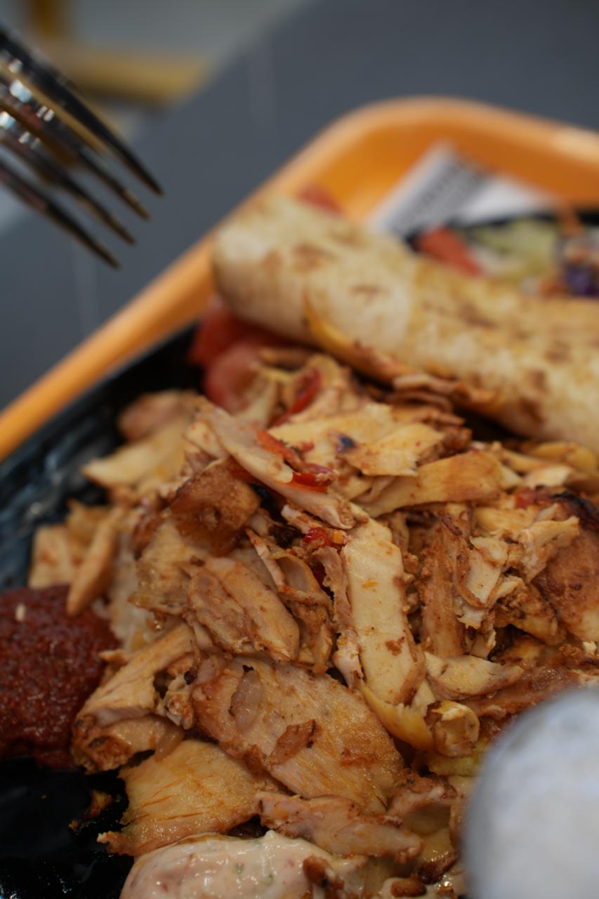 Pilav Üstü Tavuk Döner